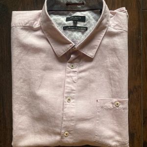 Short sleeve button down